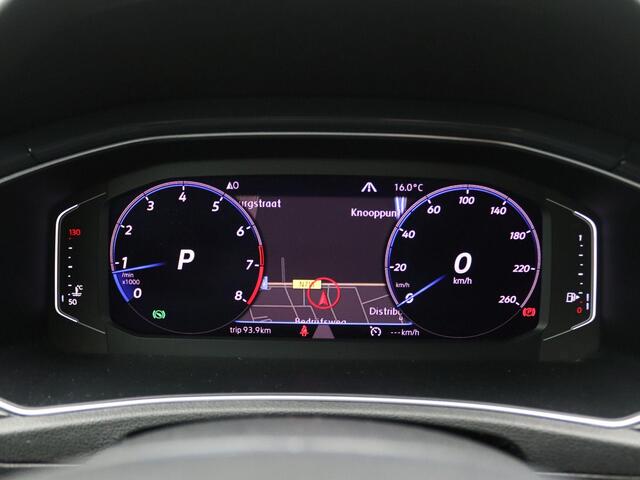 Volkswagen T-Roc 1.5 TSI Sport 150PK DSG Trekhaak, Keyless, Achteruitrijcamera, Side Assist, 17" LM Velgen, Navi, Clima, Elektr. Achterklep