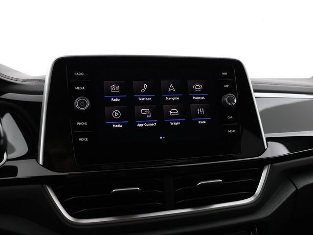 Volkswagen T-Roc 1.5 TSI 150pk DSG R-Line Business · Camera · Panoramadak · Trekhaak afneembaar · Apple/Android Car Play · Navigatie · 18'' Inch ·
