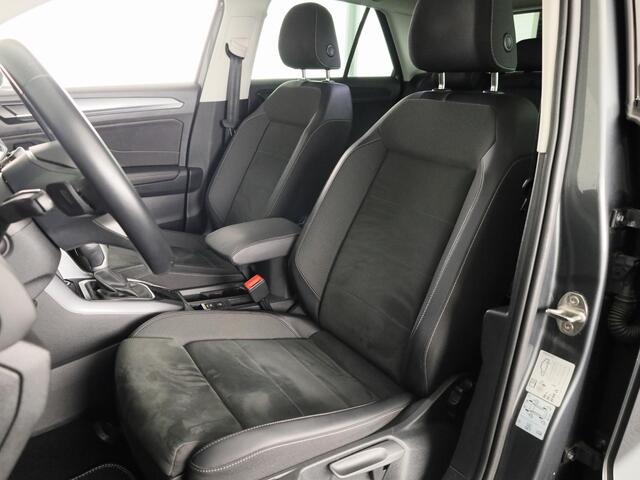 Volkswagen T-Roc 1.5 TSI R-Line Business | Achteruitrijcamera | Ergo Stoelen | Stoelverwarming | Elektrische achterklep |