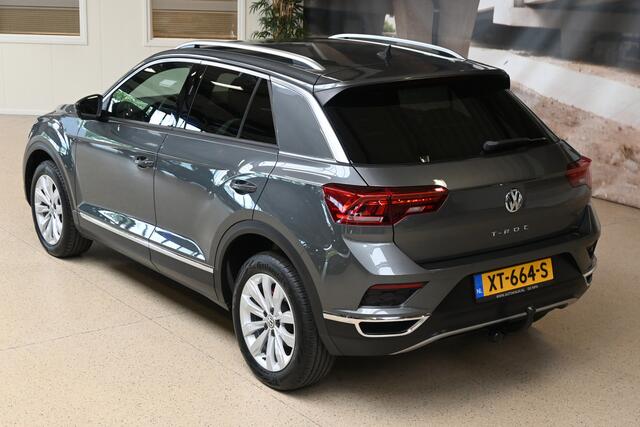 Volkswagen T-Roc 1.5 TSI 150pk Sport | LED | Virtual | Elek. klep | Camera | Trekhaak |