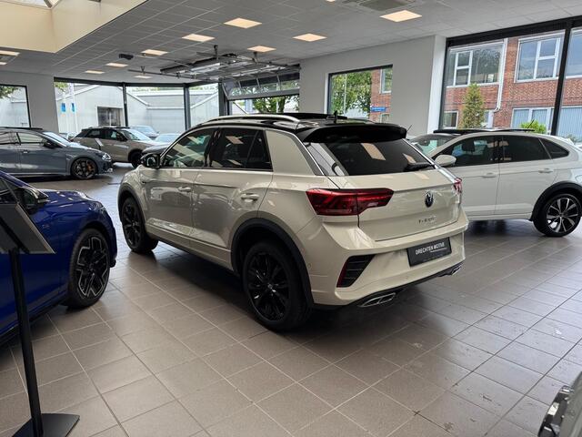 Volkswagen T-Roc 1.5 TSI R-line / Pano / Camera / Keyless /