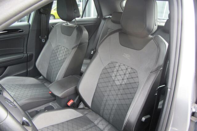 Volkswagen T-Roc 1.5 TSI DSG Sport Business R. Ad. CC, Camera, Trekhaak