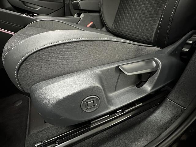 Volkswagen T-Roc 1.5 eTsi R-Line First Edition | IQ light | Pano | Trekhaak |
