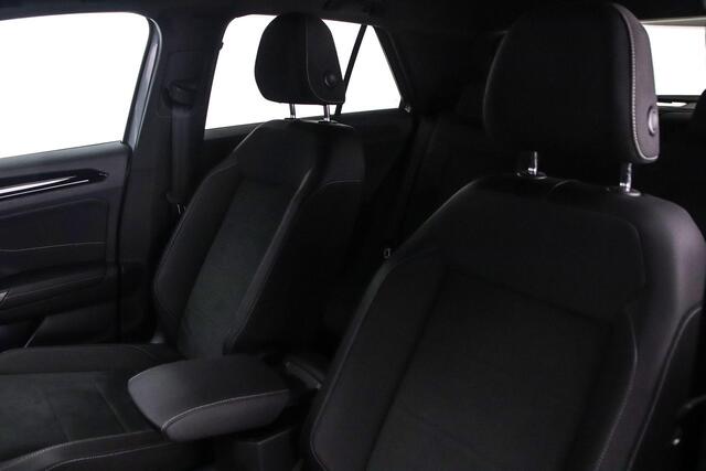 Volkswagen T-Roc R-Line 1.5 TSI 150pk DSG Automaat Trekhaak, Adaptive cruise control, Achteruitrijcamera, LED koplampen, Navigatie, App connect, Stoelverwarming
