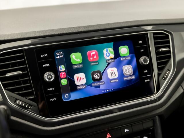 Volkswagen T-Roc 1.0 TSI Sport (VIRTUAL COCKPIT, APPLE CARPLAY, GROOT NAVI, CAMERA, ZWART HEMEL, SPORTSTOELEN, LED KOPLAMPEN, ADAPTIVE CRUISE, GETINT GLAS, NIEUWSTAAT)