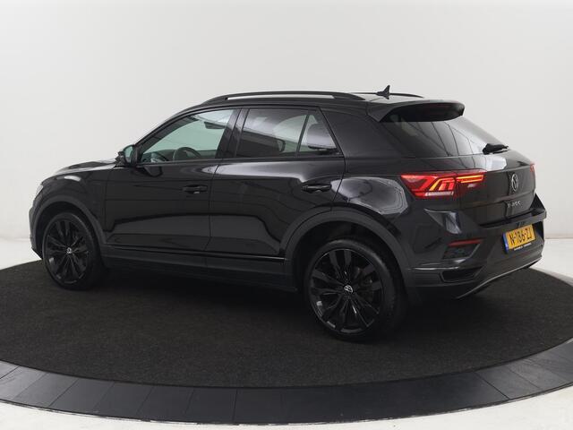 Volkswagen T-Roc 1.5 TSI Sport | Carplay | Virtual Cockpit | Full LED | Navigatie | Climate control | Parkeerhulp | 19'' lichtmetalen velgen | Bluetooth | Getint glas | Sportstuur