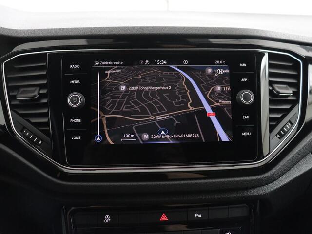 Volkswagen T-Roc 1.5 TSI Sport | Carplay | Virtual Cockpit | Full LED | Navigatie | Climate control | Parkeerhulp | 19'' lichtmetalen velgen | Bluetooth | Getint glas | Sportstuur
