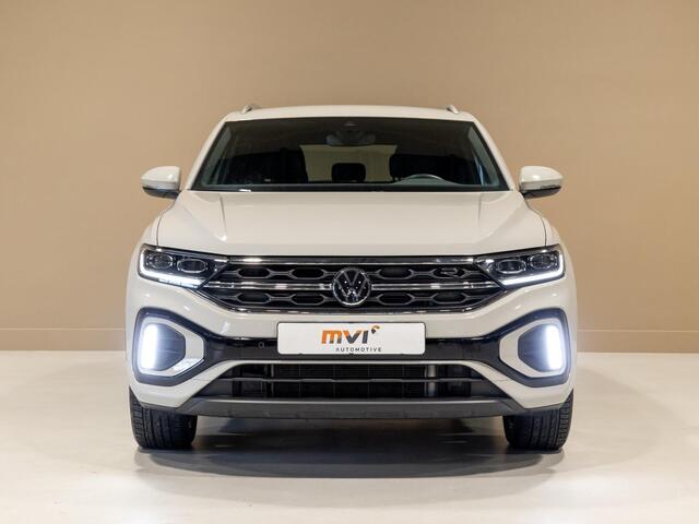 Volkswagen T-Roc 1.5 TSI R-Line Edition / 150pk / Stoel en stuur verwarming / Achteruitrij camera / Keyless /