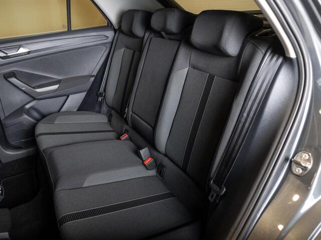 Volkswagen T-Roc 1.5 TSI Life / 150pk / Achteruitrij camera / Stoelverwarming /