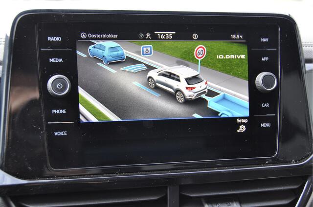 Volkswagen T-Roc 1.5 TSI Style Trekhaak ACC NAVI Black Syle