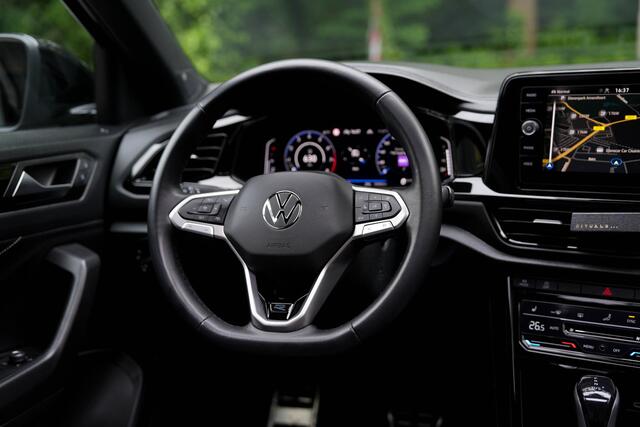 Volkswagen T-Roc 1.5 TSI R-line | Panorama | Keyles | Camera | IQ Light | Beats | Carplay