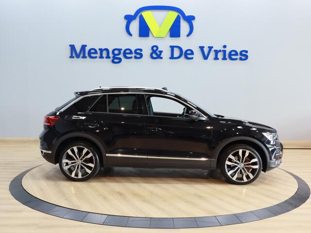 Volkswagen T-Roc 2.0 TSI 4Motion Sport Airco ECC | LED | Panorama | Leer | Virtual | Adaptive Cruise | 19" velgen | Trekhaak | Apple Carplay Android auto | Isofix | NAP |