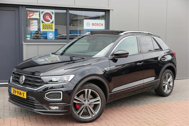 Volkswagen T-Roc 1.5 TSI 150pk DSG Sport Business R-Line , Pano , Virtual , Xenon, Leder, Navi , Carplay , LMV, PDC, Camera etc. etc