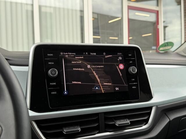 Volkswagen T-Roc 1.0 TSI Life Edition 116 PK I Rijklaar I Stoelverwarming I Getint glas I Adapt. Cruise I Half leer