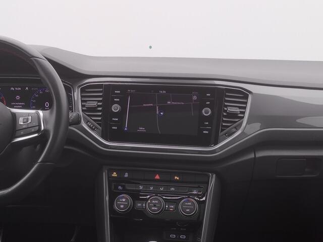 Volkswagen T-Roc 1.5 TSI Sport Business R | PANO | CAMERA | ADAPTIVE