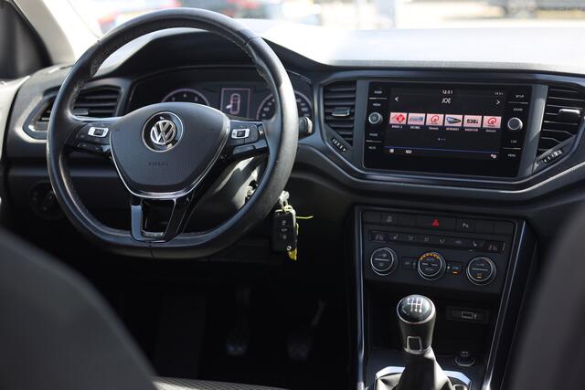 Volkswagen T-Roc 1.0 TSI STYLE | CLIMA | CRUISE | TREKHAAK | RIJKLAAR