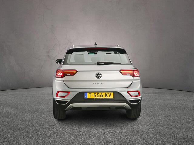 Volkswagen T-Roc Style 1.5 TSI 150pk DSG Automaat Adaptive cruise control, Achteruitrijcamera, Stoelverwarming, Parkeersensoren, Elektrische achterklep, LED koplampen, App connect
