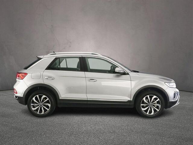 Volkswagen T-Roc Style 1.5 TSI 150pk DSG Automaat Adaptive cruise control, Achteruitrijcamera, Stoelverwarming, Parkeersensoren, Elektrische achterklep, LED koplampen, App connect