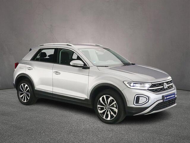 Volkswagen T-Roc Style 1.5 TSI 150pk DSG Automaat Adaptive cruise control, Achteruitrijcamera, Stoelverwarming, Parkeersensoren, Elektrische achterklep, LED koplampen, App connect