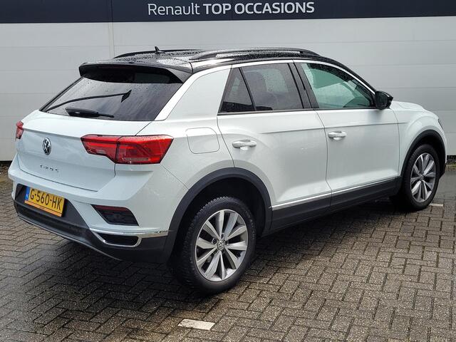 Volkswagen T-Roc 1.5 TSI Sport | Automaat | Trekhaak | Stoelverwarming | Navigatie | Camera