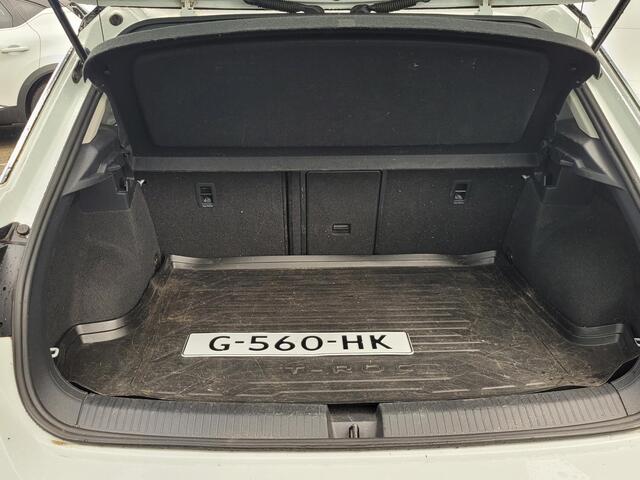 Volkswagen T-Roc 1.5 TSI Sport | Automaat | Trekhaak | Stoelverwarming | Navigatie | Camera