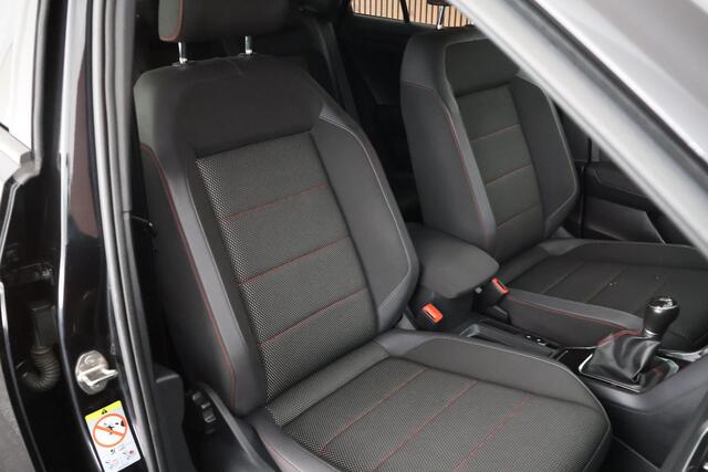Volkswagen T-Roc 1.5 TSI 150pk R-Line Sport Camera Navigatie