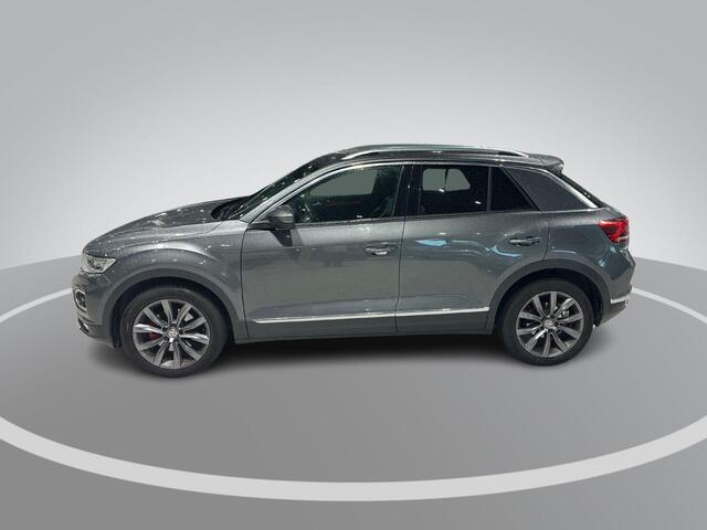 Volkswagen T-Roc 1.5 TSI 150pk DSG Sport · Camera · Apple/Android Car Play · Stoelverwarming · Info Active Display ·