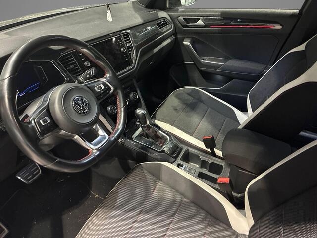 Volkswagen T-Roc 1.5 TSI 150pk DSG Sport · Camera · Apple/Android Car Play · Stoelverwarming · Info Active Display ·