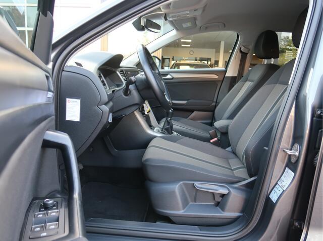 Volkswagen T-Roc 1.0 TSI Style Executive | Camera | Trekhaak | Climate Control |