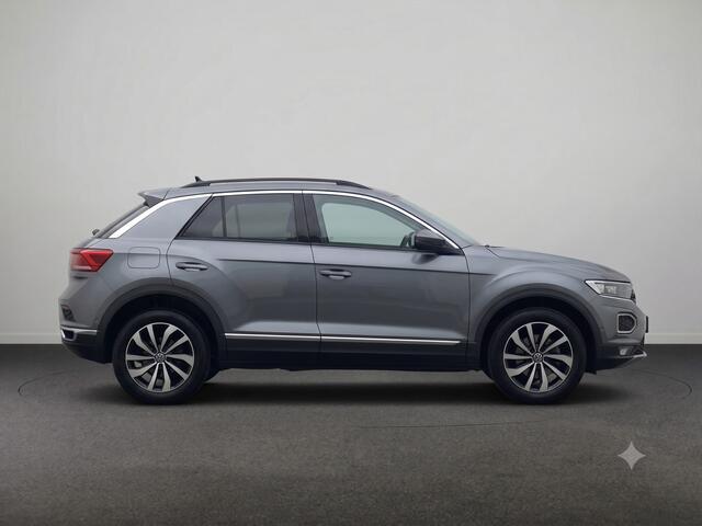 Volkswagen T-Roc 1.0 TSI Life 75 Edition | Achteruitrijcamera | Carplay | Afneembare Trekhaak |