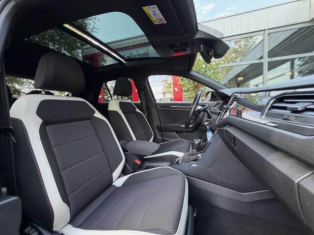 Volkswagen T-Roc 1.5 TSI 150PK AUT. *!* SPORT *!* PANODAK/ RADAR/ 18 INCH/ CAMERA/ CARPLAY *!*