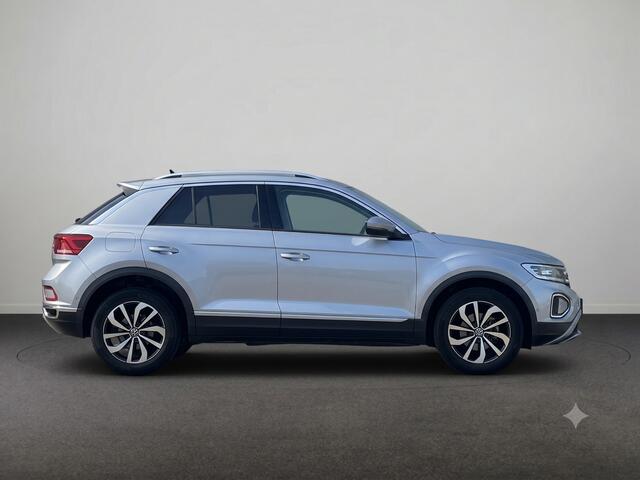 Volkswagen T-Roc 1.5 TSI Style | Stoelverwarming | Achteruitrijcamera | IQ Matrix Koplampen | Carplay | Navigatie |