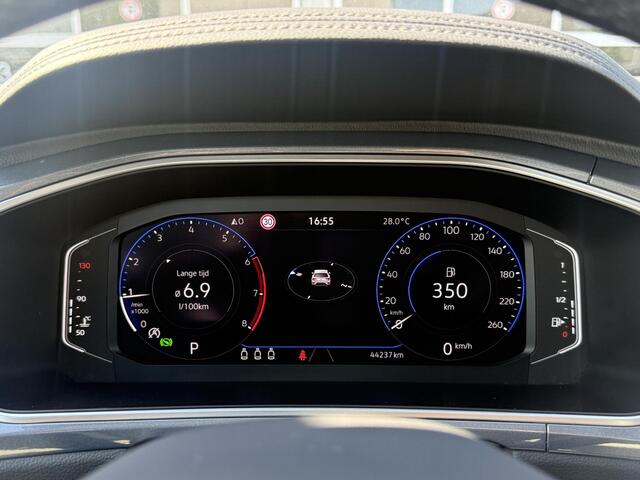 Volkswagen T-Roc 1.5 TSI Style | Stoelverwarming | Achteruitrijcamera | IQ Matrix Koplampen | Carplay | Navigatie |