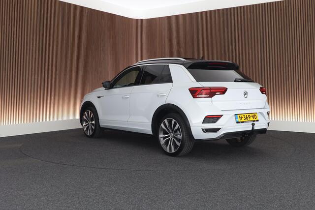 Volkswagen T-Roc 1.5 TSI 150pk DSG 2x R-Line Trekhaak Camera Stoelverwarming Beats Panoramadak Navigatie