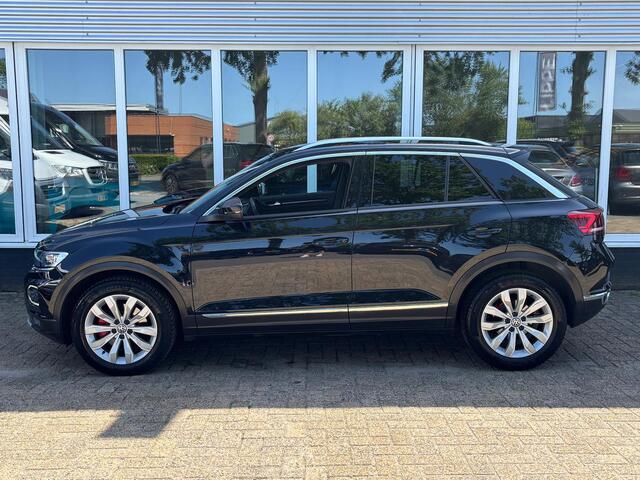 Volkswagen T-Roc 1.0 TSI Sport | Apple Carplay | Leer | Stoelverwarming | Achterruitrijcamera | Adaptieve Cruise