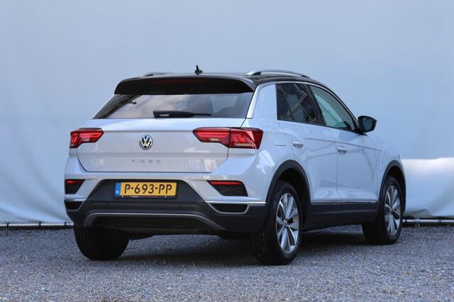 Volkswagen T-Roc 1.5 TSI Style - 150 pk ** / LED / Camera / DSG / Carplay