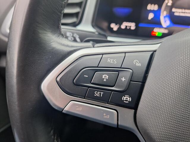Volkswagen T-Roc 1.5 TSI Life Apple Carplay / Android Auto / LED / 16" LMV