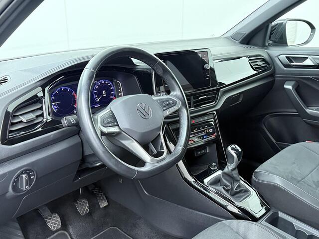 Volkswagen T-Roc 1.5 TSI Style | 150 PK | Adaptive cruise control | Achteruitrijcamera | 18" velgen | Apple Carplay/Android Auto |