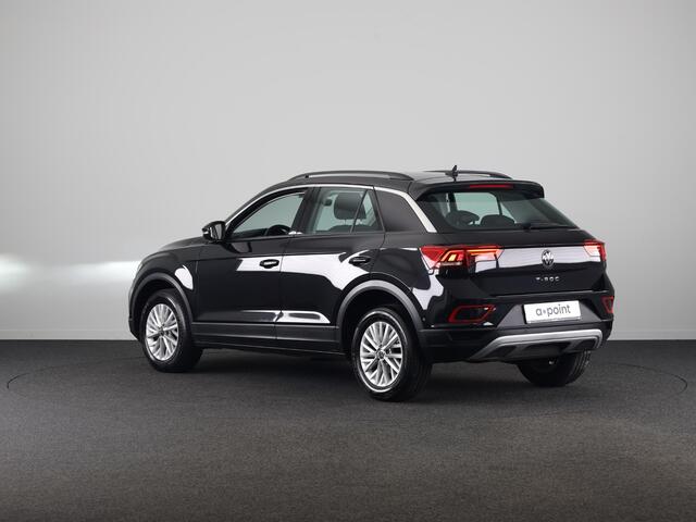 Volkswagen T-Roc 1.5 TSI Life 150 pk Automaat (DSG) | Navigatie via App | Parkeersensoren (Park assist) | Achteruitrijcamera | Autom. airco | Stoelverwarming |