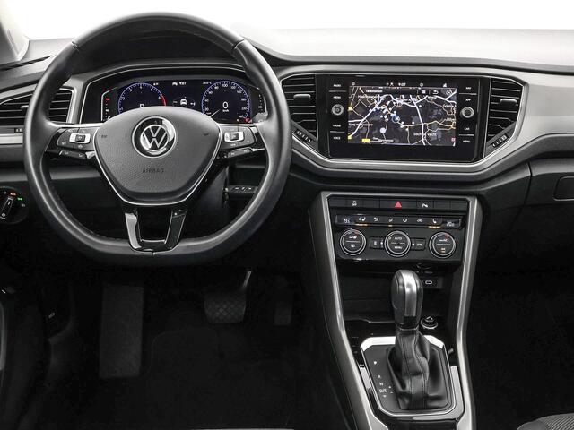 Volkswagen T-Roc 1.5 TSI 150pk DSG Style · Panoramadak · Camera · Elek. Achterklep · Dodehoeksensor · Stoelverwarming · Apple/Android Car Play ·