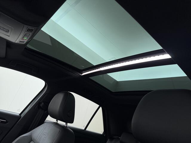 Volkswagen T-Roc 1.5TSI Automaat R-Line Panoramadak Stoelverwarming Adap.Cruise Virtal Cockpit Camera Elek.Achterklep Navi Apple Carplay Android Auto Business+ Keyless Pdc Privacy Glas Lmv Led DAB+ Licht-Regensensor