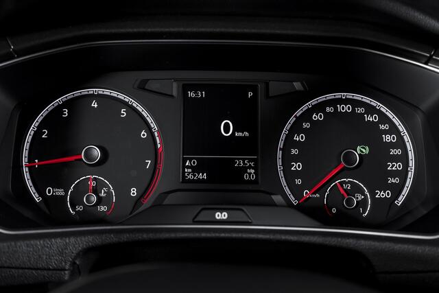 Volkswagen T-Roc 1.5 TSI Style 150 PK | Adapt. Cruise | PDC | Camera | NAV + App. Connect | ECC | Elek. Klep | LM 17" |
