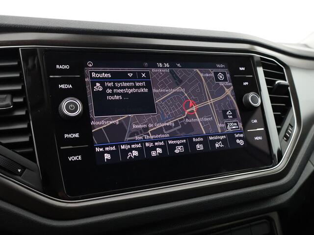 Volkswagen T-Roc 1.0 TSI Two-Tone | Apple Carplay & AndroidAUTO | Privacy Glass |