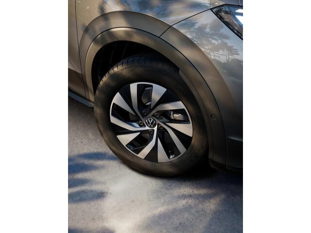 Volkswagen T-Roc Limited Edition | 'App-Connect' draadloze smartphone integratie | Automatische afstandsregeling (Adaptive Cruise Control) | Buitenspiegels elektrisch instel-, verwarm- en inklapbaar