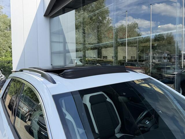 Volkswagen T-Roc 1.5 TSI R-LINE | PANO | LED | Adaptive CC | Camera | Winter-pakket | LED |Key-less | Interesse, Proefrit? Bel of app met: 06-24 28 28 42 / 06-42130156