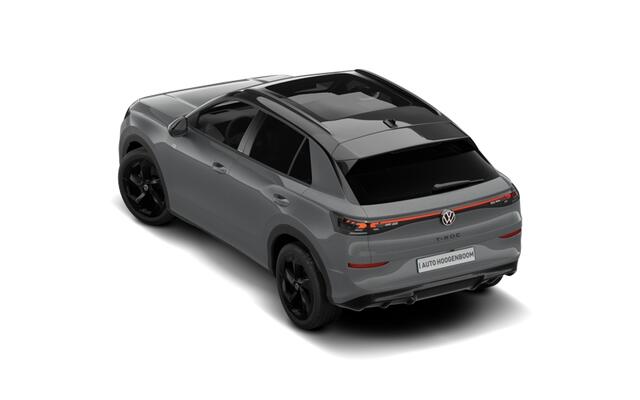 Volkswagen T-Roc R-Line First Edition | 'App-Connect' draadloze smartphone integratie | 30,5 cm display met 2D en 3D weergave | Achterklep, elektrisch, met sensorgestuurde opening (Easy Open)
