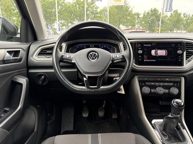 Volkswagen T-Roc 1.0 TSI Style Business Navi, Carplay, Virtual, Rijklaar met beurt & garantie!
