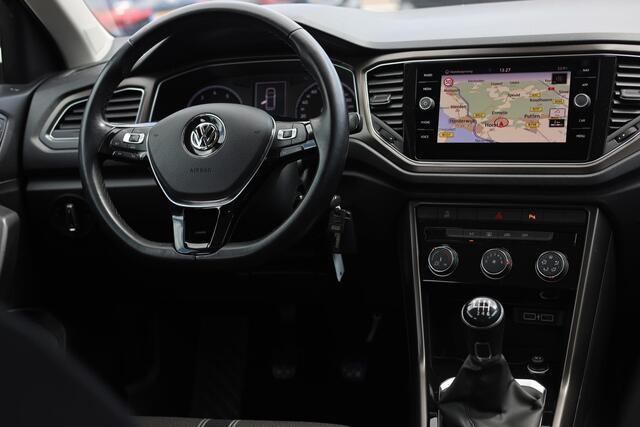 Volkswagen T-Roc 1.0 TSI STYLE | ACC | NAVI | CARPLAY | TREKHAAK | 1e EIG!