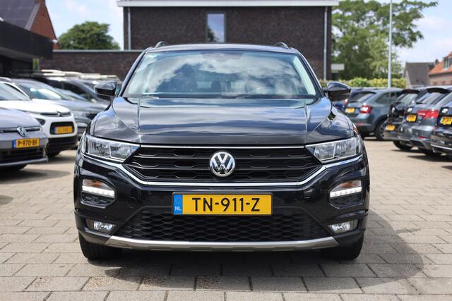 Volkswagen T-Roc 1.0 TSI STYLE | ACC | NAVI | CARPLAY | TREKHAAK | 1e EIG!