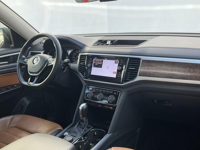 Volkswagen TERAMONT 3.6 VR6 277pk 7-Pers Pano Memory Stoelverw+Ventilatie 360° Leer BOMVOL!